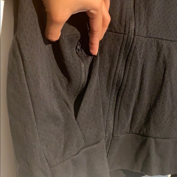 ADIDAS X UNIVERSITY OF MIAMI jacket - Picture 4 of 8